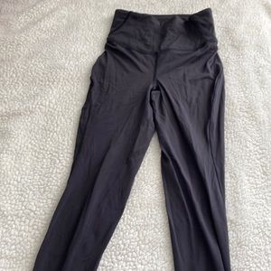 Base Pace Lululemon Leggings 25” Size 4